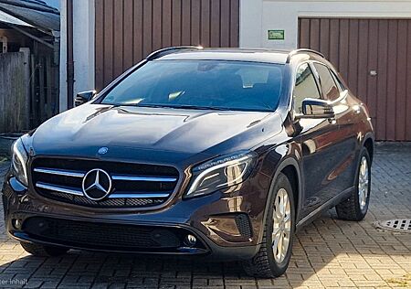 Mercedes-Benz GLA 200 Urban TÜV neu
