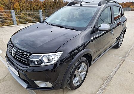 Dacia Sandero Stepway TCe 90 Automatik NAVI KAM LEDER