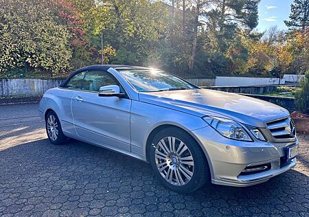 Mercedes-Benz E 250 Cabriolet BlueEFF. ELEGANCE