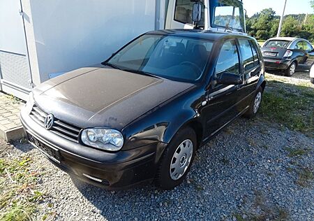 VW Golf Volkswagen 1.4 Spezial 5-Türer Klima HU NEU