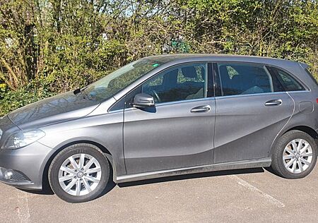 Mercedes-Benz B 180 Autotronic -