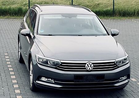 VW Passat Volkswagen 2.0 TDI DSG BMT LED-Massage-Abstandassis.