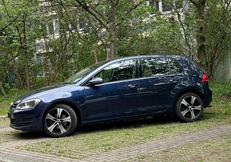 VW Golf Volkswagen 1.4 TSI 90kW BMT Comfortline Comfortline
