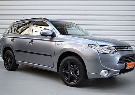 Mitsubishi Outlander PHEV Plus 4WD+Navi+AHK