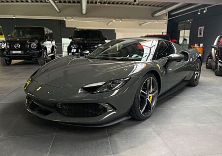 Ferrari 296 GTB grigio CARBON Lift LEDs SurView Navi LED