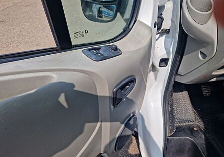 Opel Vivaro L2H1 2,9to.