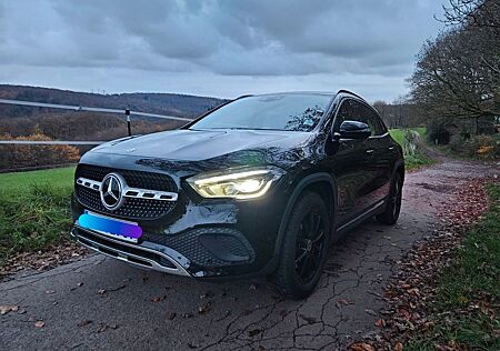 Mercedes-Benz GLA 250 4MATIC