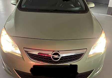 Opel Astra 1.4 Turbo Selection 103kW Selection