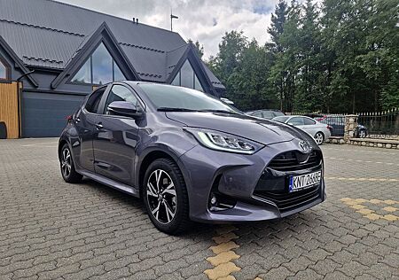 Toyota Yaris gebraucht kaufen Toyota Yaris Hybrid Black&White