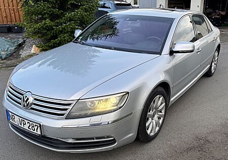 VW Phaeton Volkswagen 3.0 V6 TDI lang 4MOT. Tiptronic 4-Si...