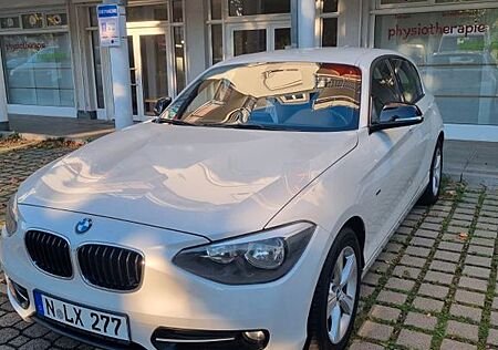 BMW 116i Sport Line Sport Line
