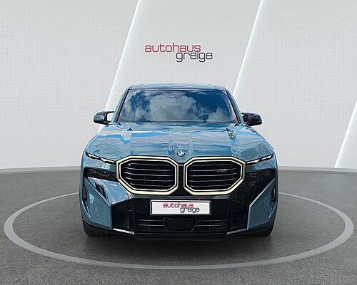 BMW XM Bowers & Wilkins Soft-Close 23" 360 °
