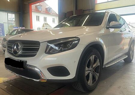 Mercedes-Benz GLC 220 d 4Matic AHK/SHZ/PANO/NAVI/LED/ACC