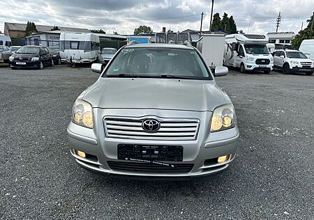 Toyota Avensis Kombi 2.0 D-4D Sol