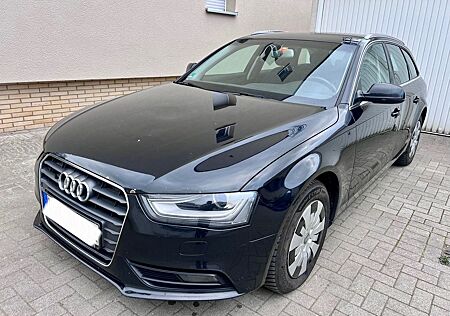 Audi A4 2.0 TDI Avant Neu Modell Navi SHZ PDC MFL Tüv