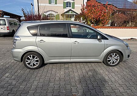 Toyota Corolla Verso 2.2 D-4D Team 7 Sitzer Alu WR