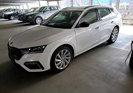 Skoda Octavia RS iV 1.4 TSI /TRAVEL/MATRIX/VIRTUAL/CAM