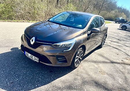 Renault Clio TCe 100 Experience Experience