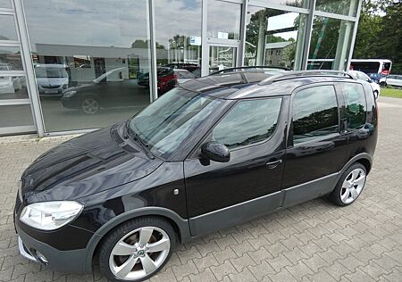 Skoda Roomster *1 HAND*PANORAMA*AHK*PDC*SHZ*STH*ALU*5T