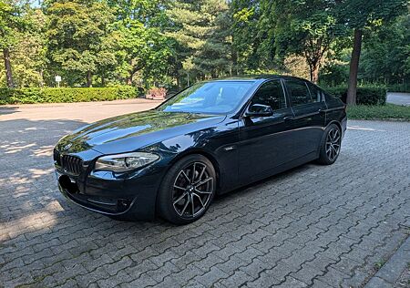 BMW 528i