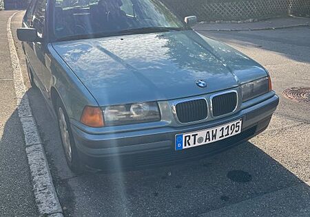 BMW 316 gebraucht kaufen BMW 316i Compact -Scheckheftgepflegt