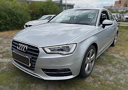 Audi A3 1.4|Sport-SZ|Navi|Bi-Xenon|Tempo|PDC|SHZ|MFLK