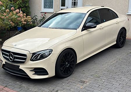 Mercedes-Benz E 200 E 200d Autom. - AMG PAKET