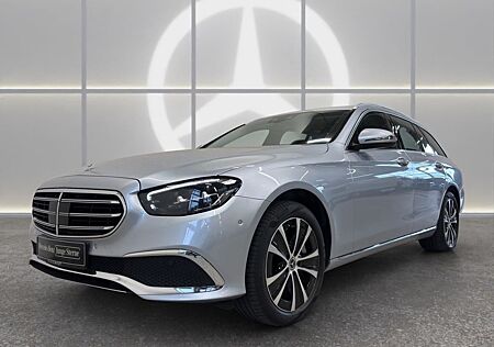 Mercedes-Benz E 300 de 4M T AVANTGARDE INT.BUSIN+AHK+RFK+DISTR