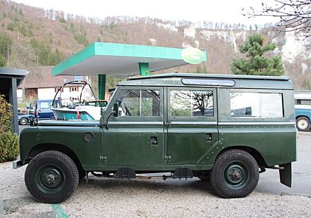 Land Rover Serie III 109 Station Wagon