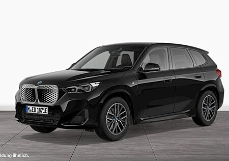 BMW iX1 xDrive30 M Sport AHK Harman/K Head-Up LED