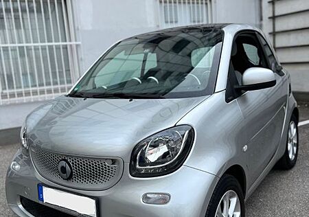 Smart ForTwo - Panorama/Sitzheizung/Spurhalte/Abstandw