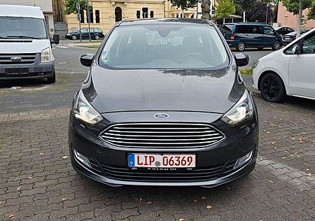 Ford C-Max Titanium