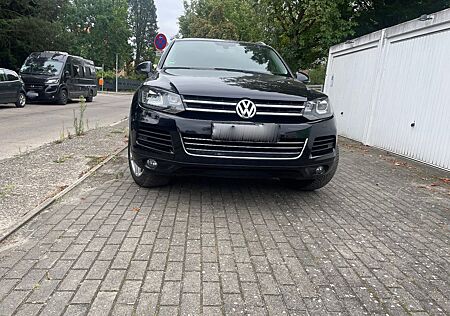 VW Touareg Volkswagen 3.0 V6 TDI 150kW Tiptr Exclusive BMo..Al