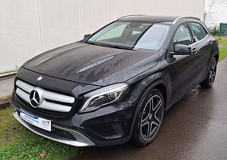 Mercedes-Benz GLA 200 GLA -Klasse AMG CAM NAVI LEDER 19"