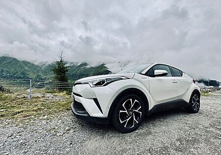 Toyota C-HR 1.8 Hybrid e-CVT TÜV 07/27 | Scheckheft