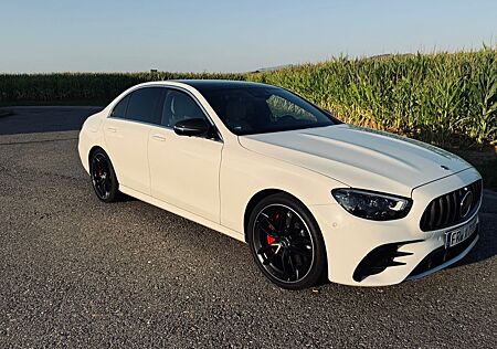 Mercedes-Benz E 53 AMG Mercedes-AMG E 53 4MATIC+ Augmented Rea