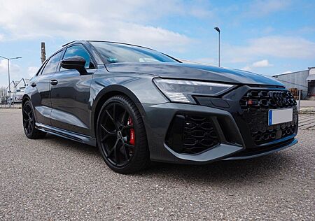 Audi RS3 Sportback 280 Sportabgas Head Matrix B&O ACC