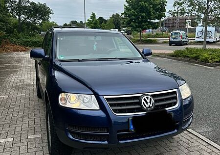 VW Touareg Volkswagen 3.0 V6 TDI Tiptronic Standard