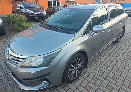 Toyota Avensis gebraucht kaufen Toyota Avensis Kombi Edition