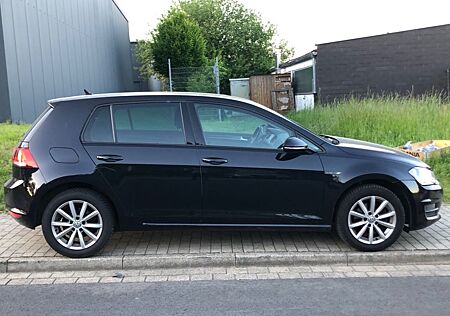 VW Golf Volkswagen VII Lim. Lounge BMT