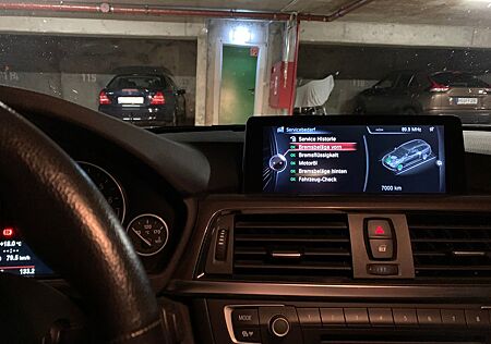 BMW 320i xDrive Touring Modern Line Modern Line
