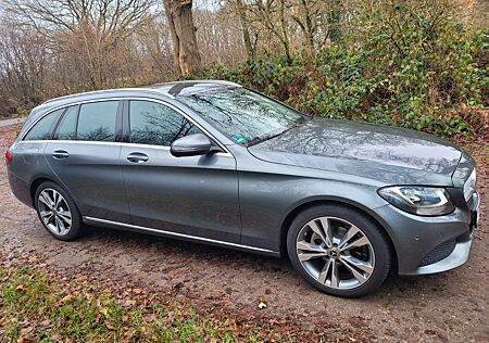 Mercedes-Benz C 180 T AVANTGARDE