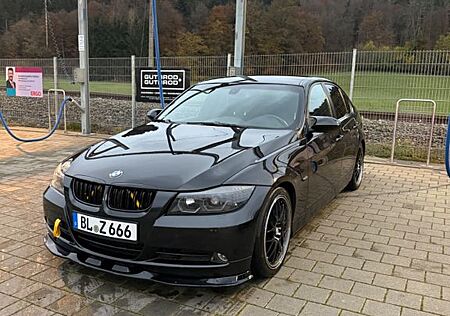 BMW 325i