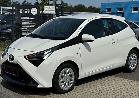 Toyota Aygo (X) -play Automatik LED Tagfahrlicht Klima