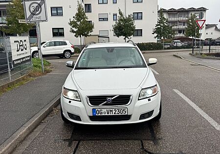 Volvo V50 Kombi 2.0 D Summum Automatik
