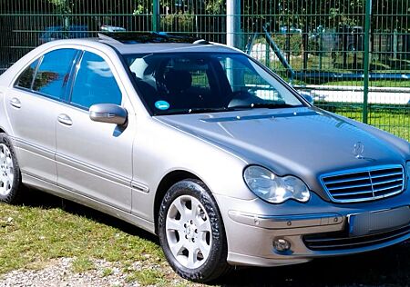 Mercedes-Benz C 200 C -Klasse Lim. Kompressor
