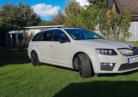 Skoda Octavia 2.0 TSI DSG RS 230 Combi RS
