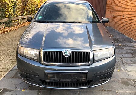 Skoda Fabia 1.2 Classic 2.Hand 8-Fach bereift Tüv 7-25