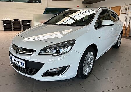 Opel Astra J Sports Tourer Exklusiv/NAVI/AHK/BI-XENON