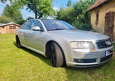 Audi A8 4.2 tiptronic quattro -LPG